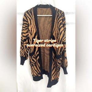No brand Tiger stripes oversized cardigan size medium